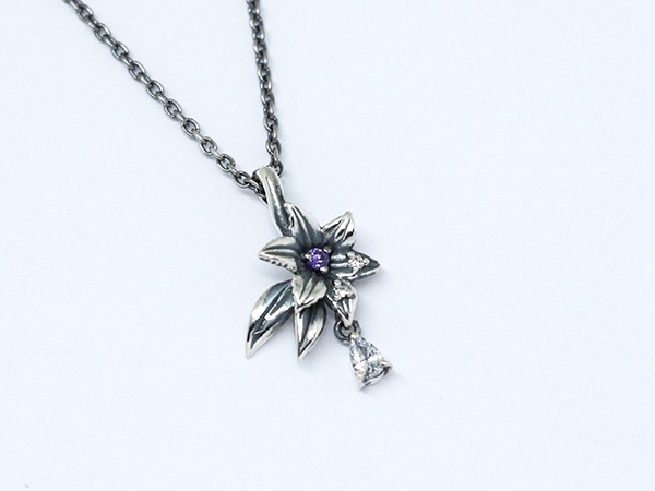 Flower Dew Necklace
