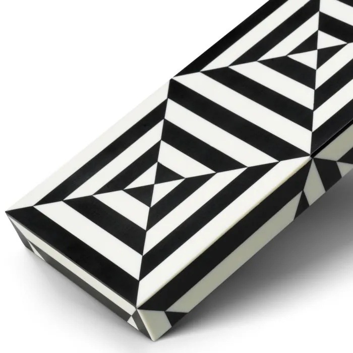 Box Hawtrone