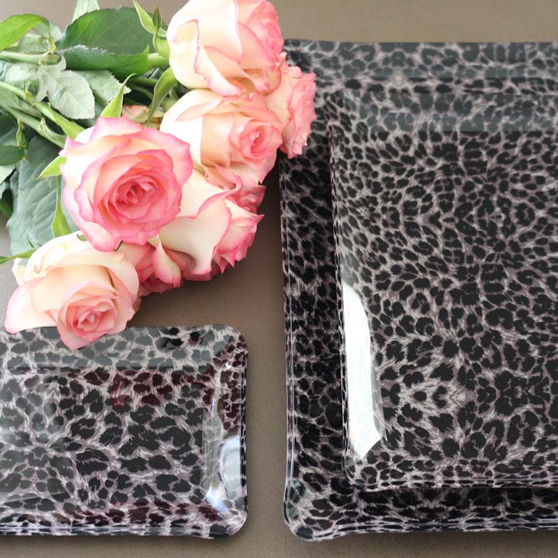 プラトーアクリリックワイルドプリュンヌ