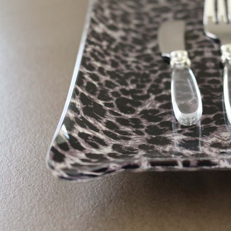 プラトーアクリリックワイルドプリュンヌ