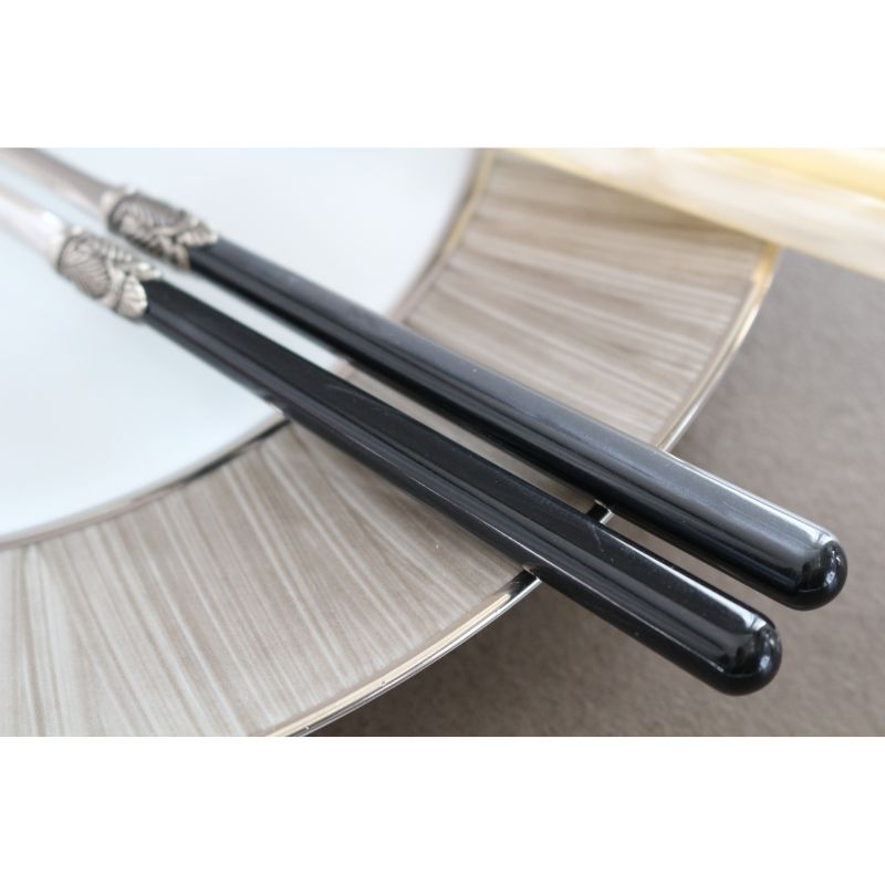 チョップスティックイスキア