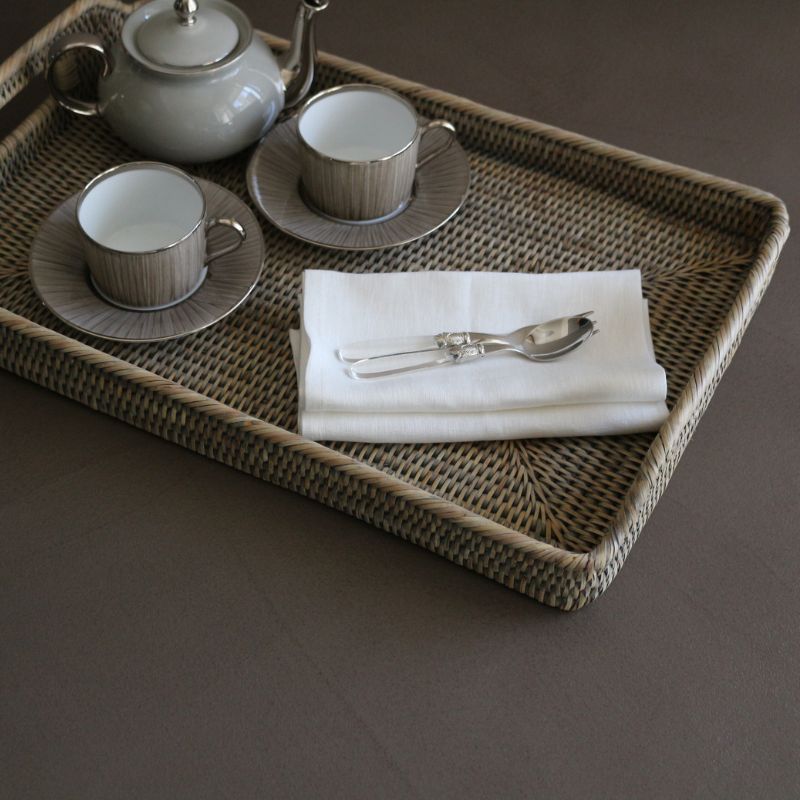 ラタントレイグレイッシュトーン