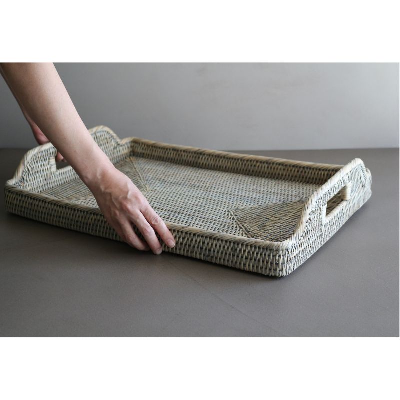 ラタントレイグレイッシュトーン