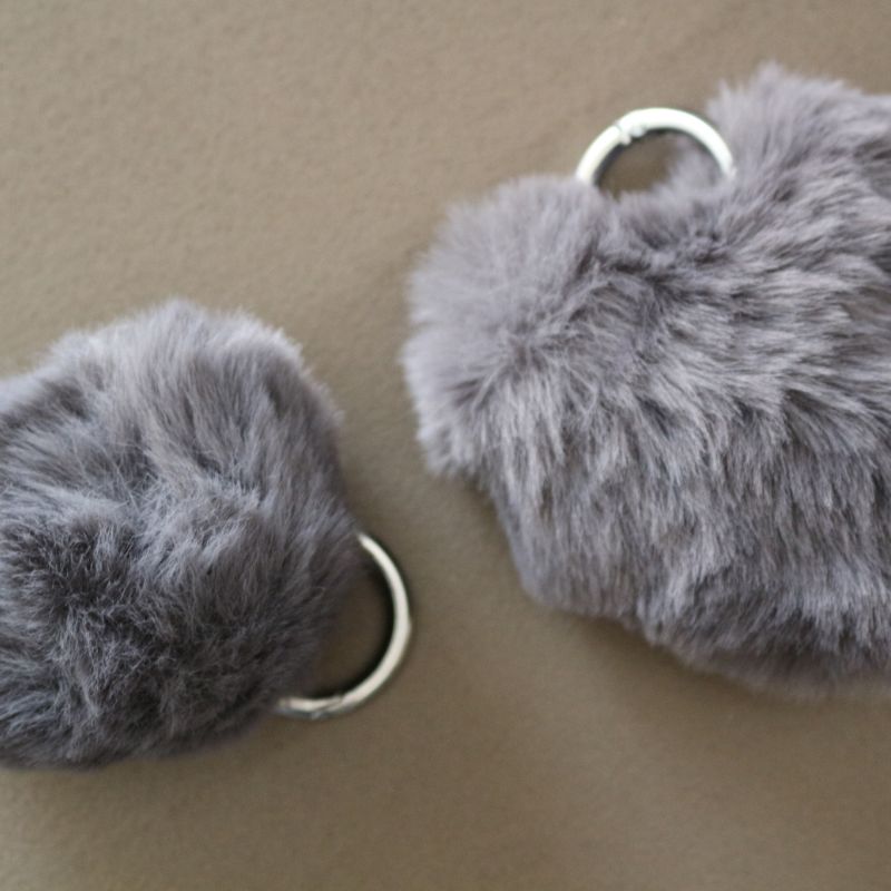 キーリングハートファー　ダークグレー