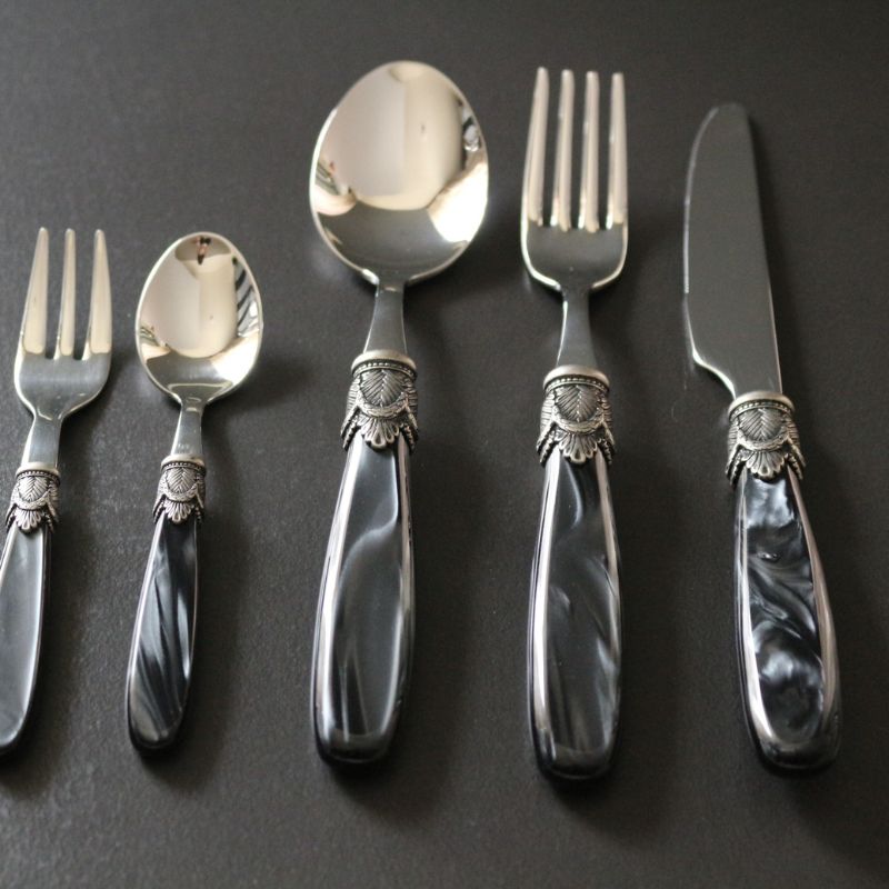 カトラリーイスキア　ブラック