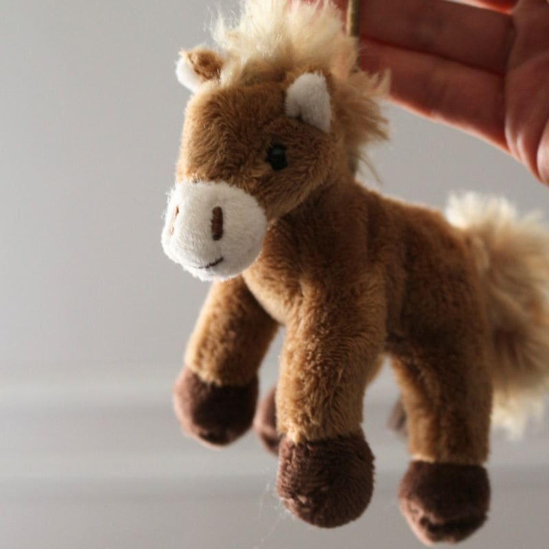 バッグチャームポニー(チョコ/キャラメル） | □ぬいぐるみ | Maison