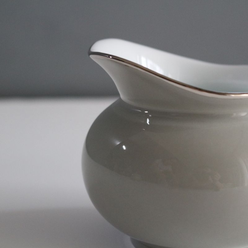 リモージュ クリーマー プラティンパールグレイ