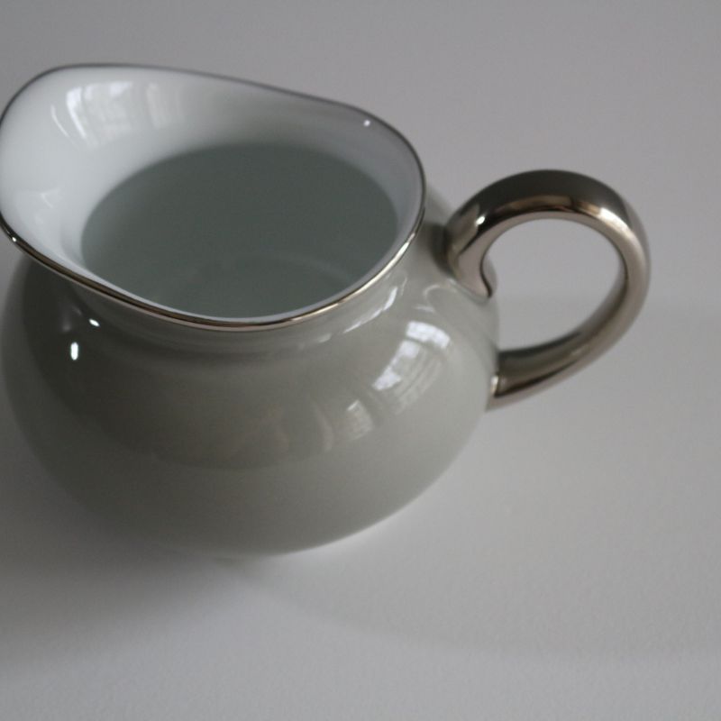 リモージュ クリーマー プラティンパールグレイ