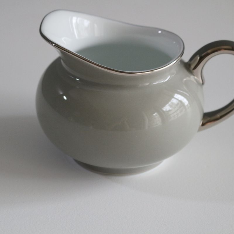 リモージュ クリーマー プラティンパールグレイ