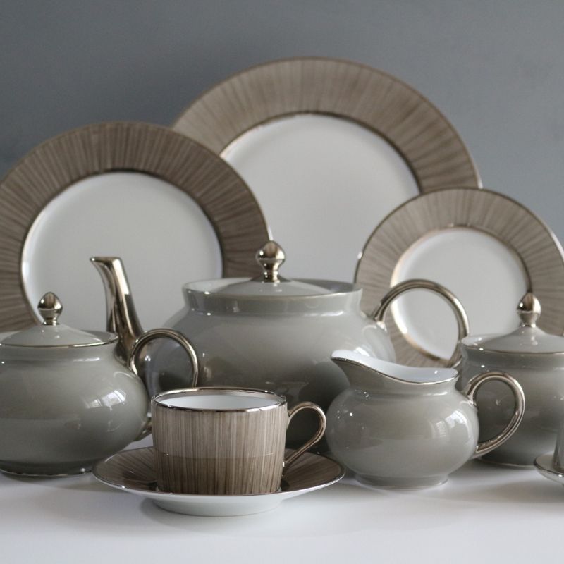 リモージュ クリーマー プラティンパールグレイ