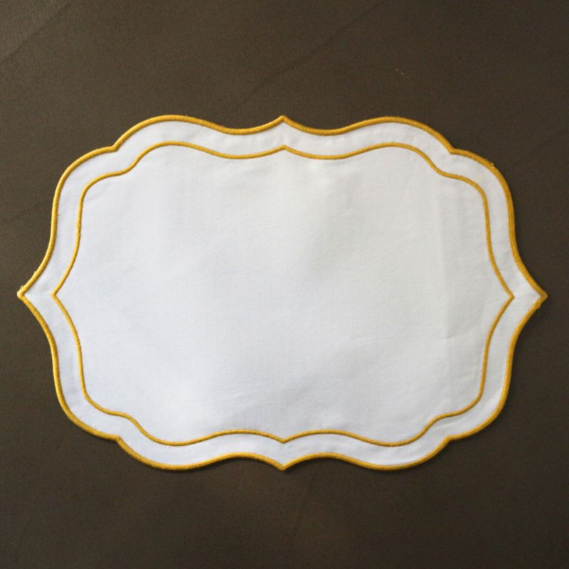 プレースマットスカラップ　ドレ