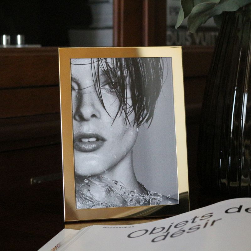 フレームグロスゴールドスクエア【13*18】