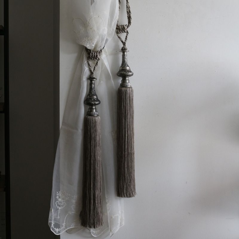 タッセルロンググレー125