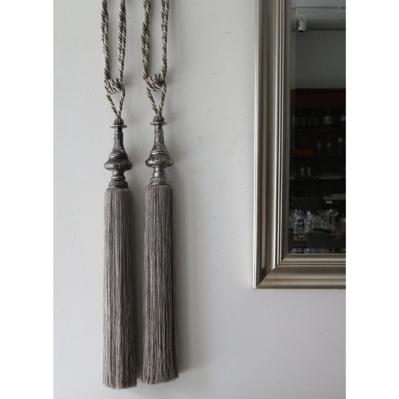 タッセルロンググレー125