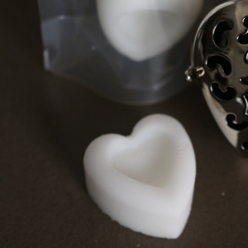 レフィル パフュームオーナメントＯＲヴィオレットダムール　【奥深く華やかなフラワーノート】詰め替え用2個入