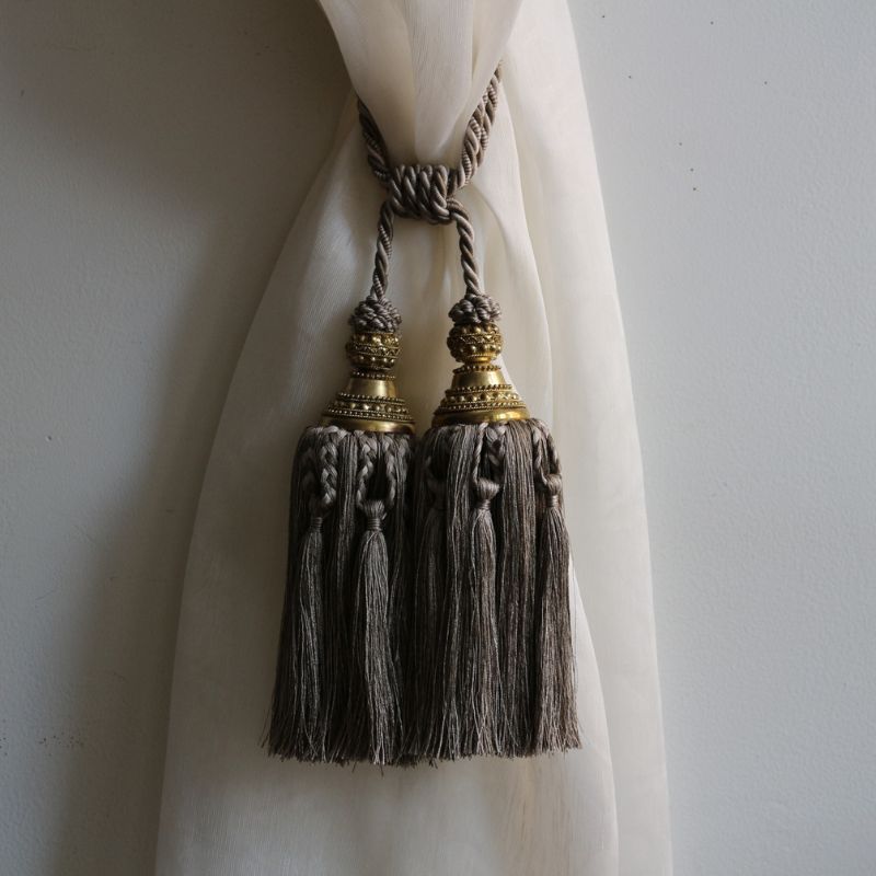 タッセル ダブルグレー