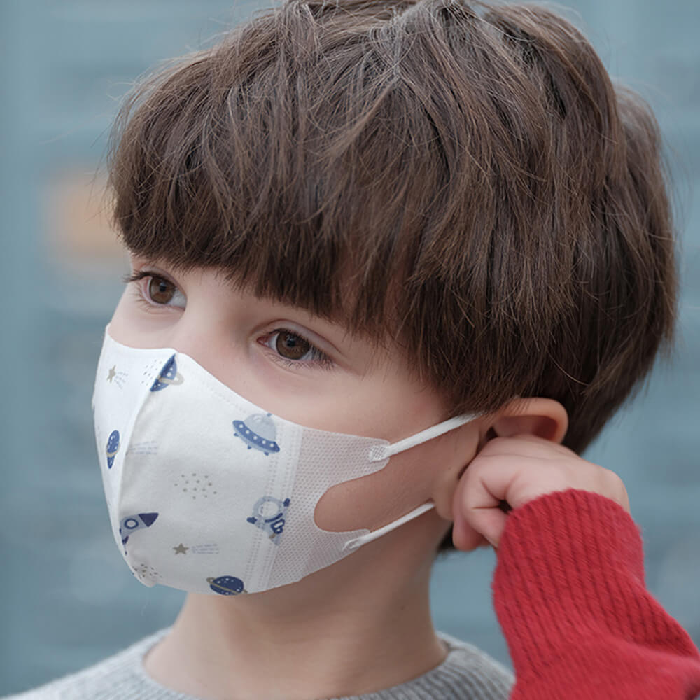 【在庫処分特価】不織布マスク 子ども用 60枚 幼児用 不織布マスク 3color Sサイズのみ アニマル 宇宙 虹 使い捨て 個別包装 呼吸しやすい 花粉 ウイルス 95％カット 0～12歳 キッズ 小さめ 保育園 幼稚園 小学校 風邪 キッズマスク 給食当番 感染予防 男女兼用 MCH-A164