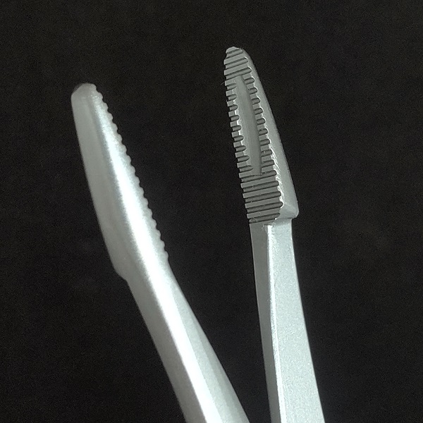 i-mate 鼻用鉗子ハイマン氏