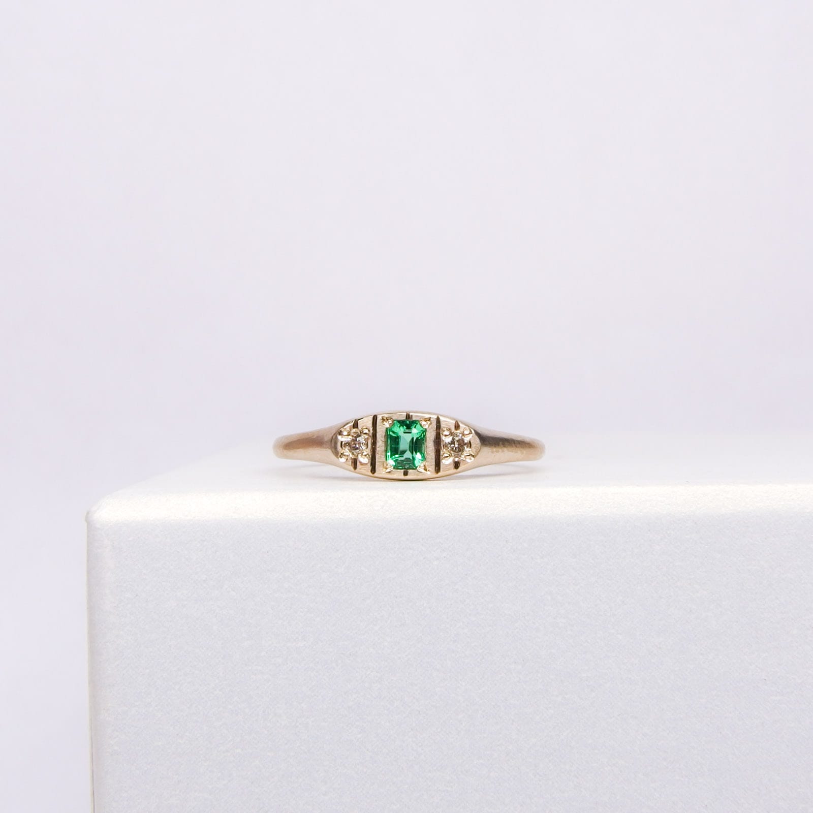 最終価格　me.ie　サファイア　ピンキーリング 5号 me.ie サファイア ピンキーリング 5号 me.ie サファイア ピンキー