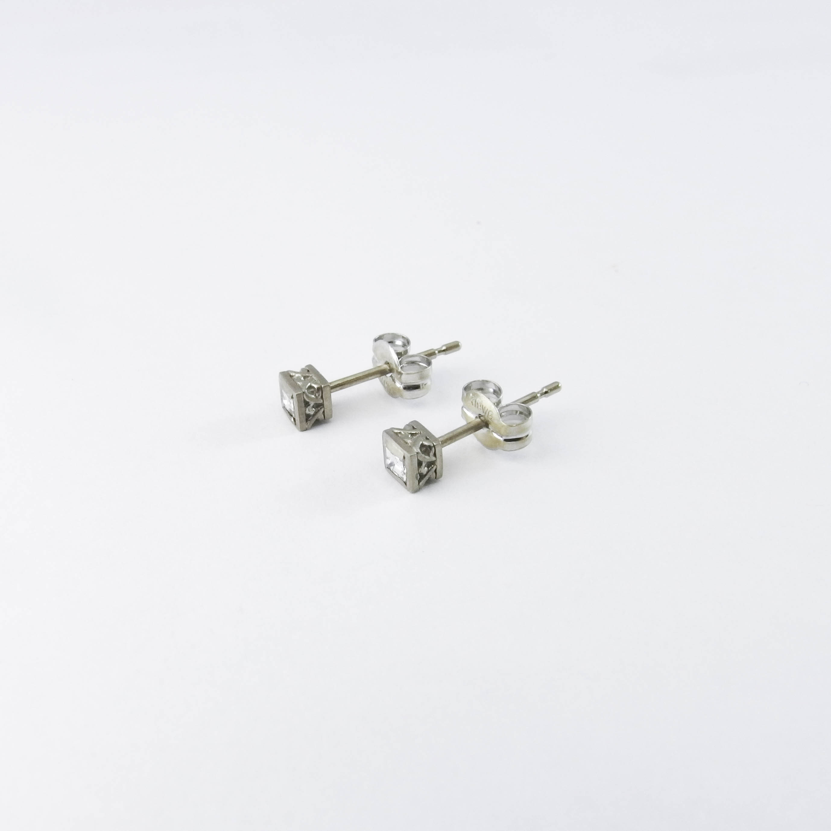 K18 ステップカットダイアピアス Order K18 Me Ieオンラインショップ