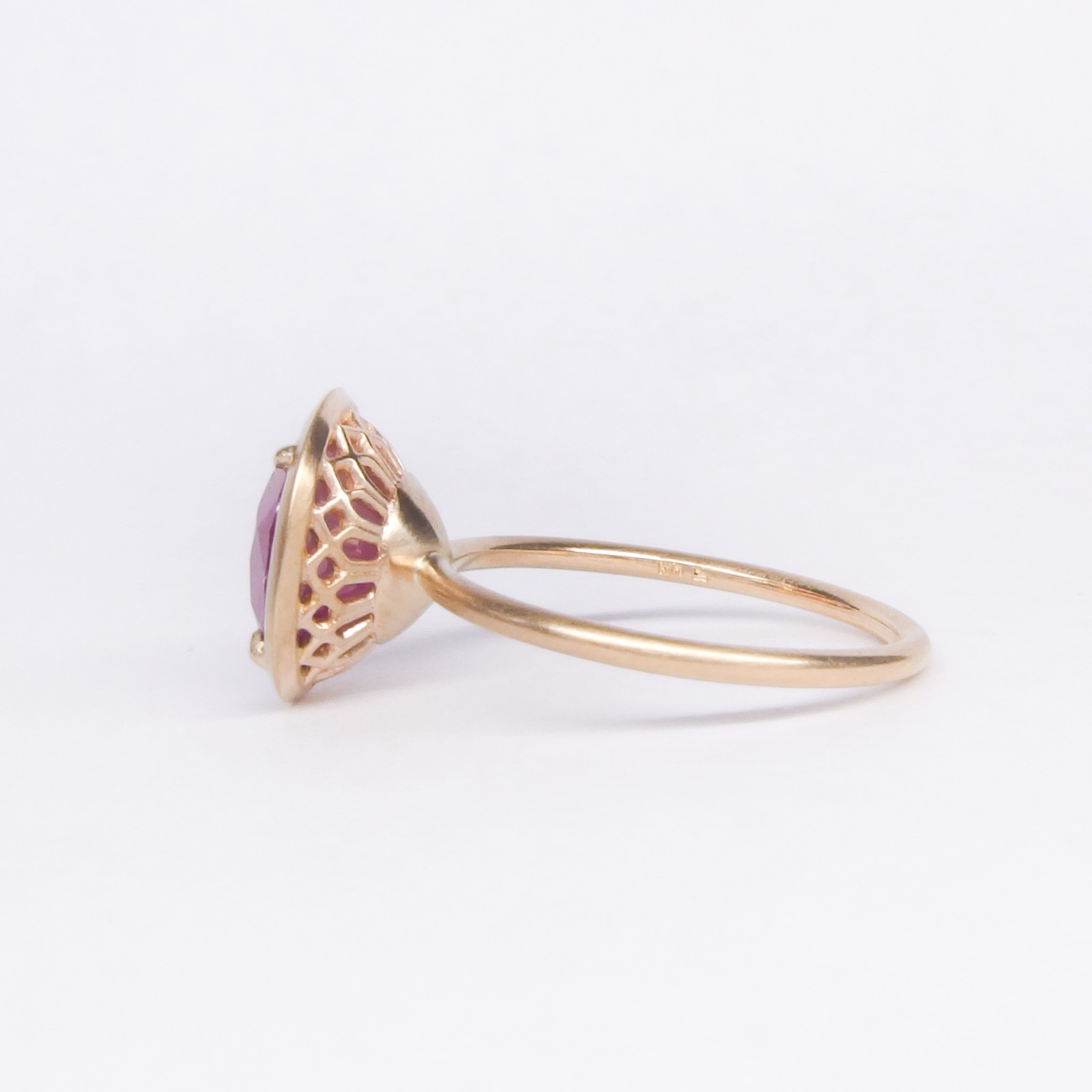 �ԥ󥯥��ե��������(�����ࡧ�ޥåȻž夲)