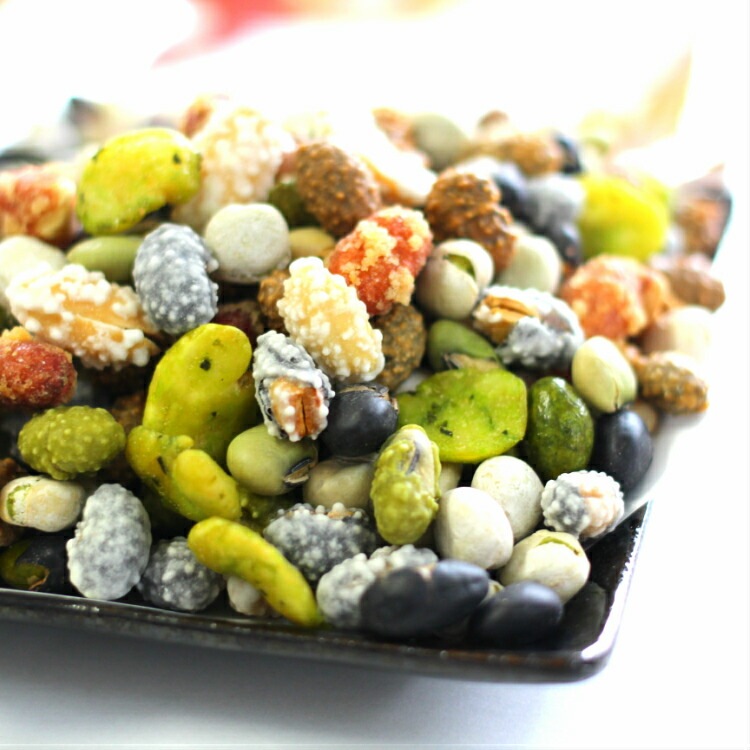 【送料無料】<br>おくや<br>10種ミックスうまい豆12袋<br> 花嫁甘納豆10袋セット