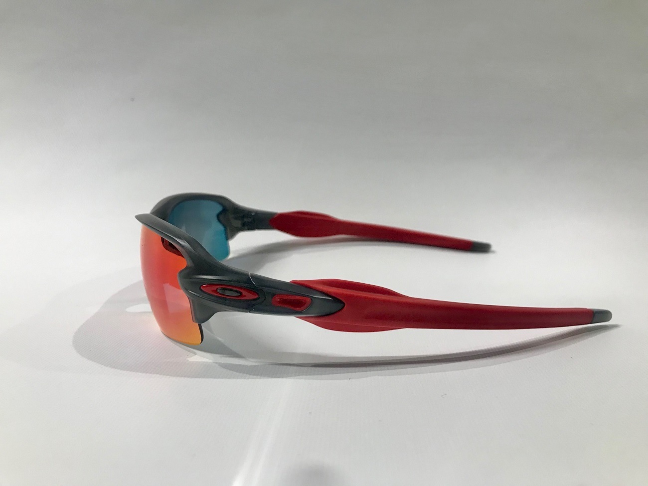 OAKLEY FLAK 2.0 / grey smoke+red irid | シューティング 