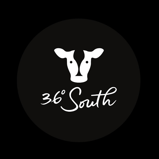 豪州産チャックアイロール(肩ロース)【2,200円/㎏(税抜)】【 ケース販売（不定貫）】【 約20㎏（2～3本）】