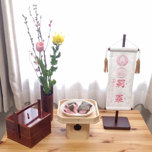 名前旗 両家家紋 七宝崩しに花丸 白 135×400