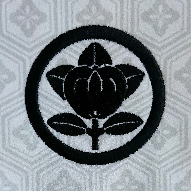 名前旗 家紋入り 亀甲花菱 135×400 白