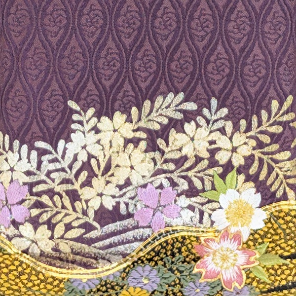 名前旗　家紋入り　雲立湧紋に箔萩紋に刺繍桜筒書き金彩　紫　135×400