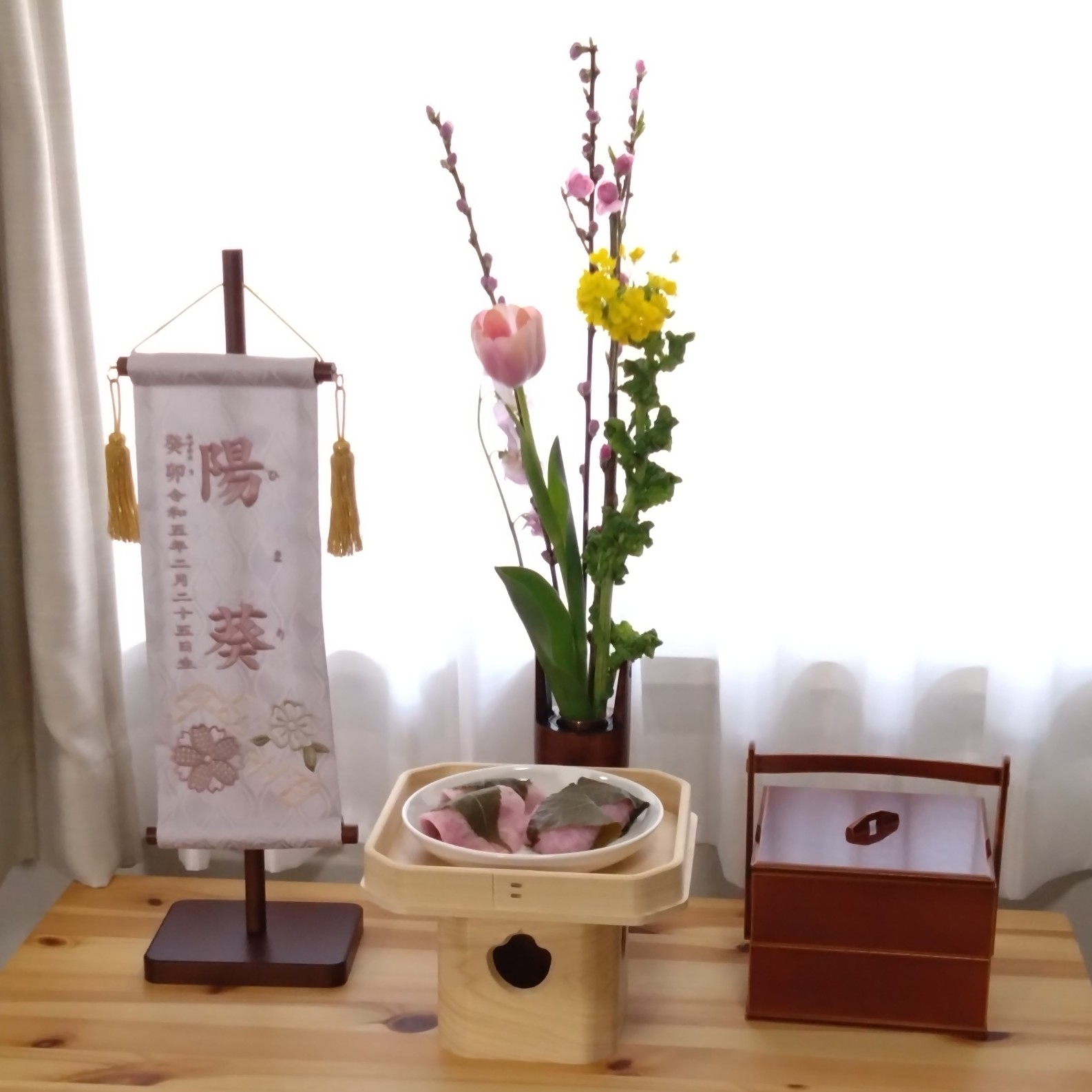 名前旗　両家家紋　七宝崩しに花丸　黒　135×400