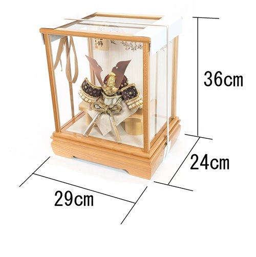 ケース入り 7号　大鍬兜飾り