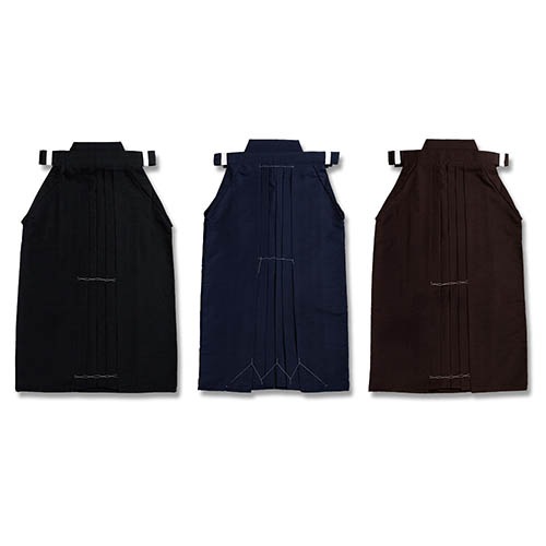 二人袴　伊勢門水　掛軸　Y249 二人袴 伊勢門水 掛軸 Y249 - メルカリ