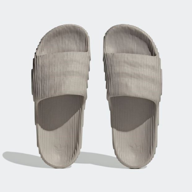 アディレッタ 22 サンダル  Adilette 22 Slides  mdf05  ライトブラウン×ライトブラウン×コアブラック　