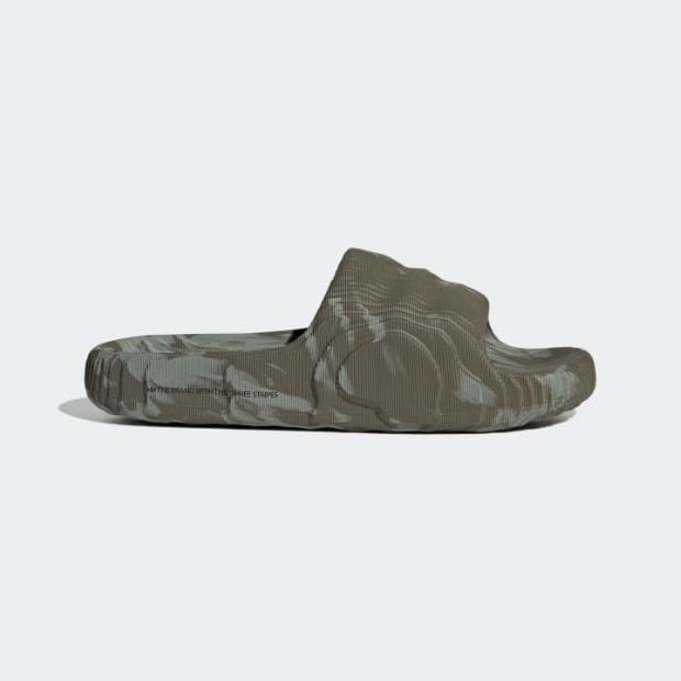 アディレッタ 22 サンダル  Adilette 22 Slides  mdf05  サオリーブストレータ×シルバーグリーン×コアブラック　