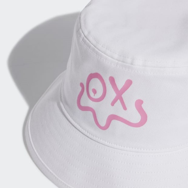 アディダス オリジナルス × アンドレ・サライヴァ バケットハット