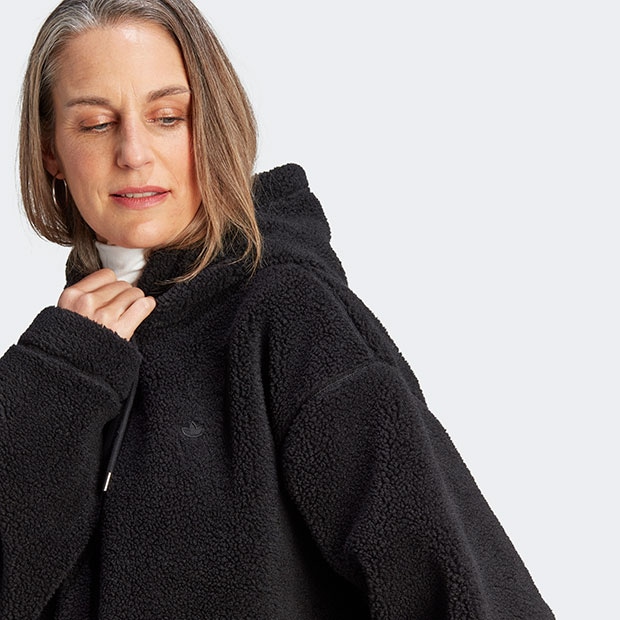 美品 essentials パーカー ブラック エッセンシャルズ M FEAR OF GOD ESSENTIALS Essential パーカー | ブラック