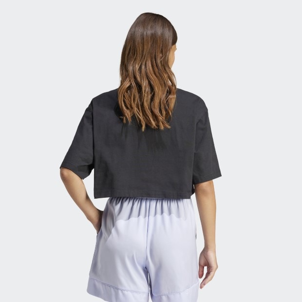 レディース エッセンシャルズ クロップトップ ブラック ｜アパレル