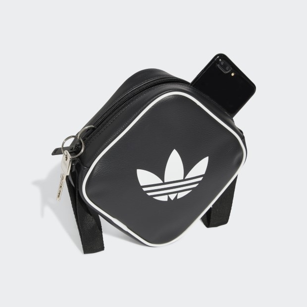 adidas アディダス　キャディバッグ 黒　AWR39 アディカラークラシック ダイヤモンドバッグ ブラック