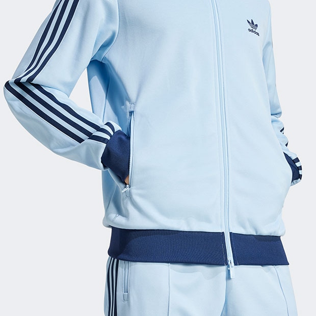 人気カラー‼️adidas クラシックストラックトップ　クリアスカイJP2521 アディカラー クラシックス ベッケンバウアー トラックトップ