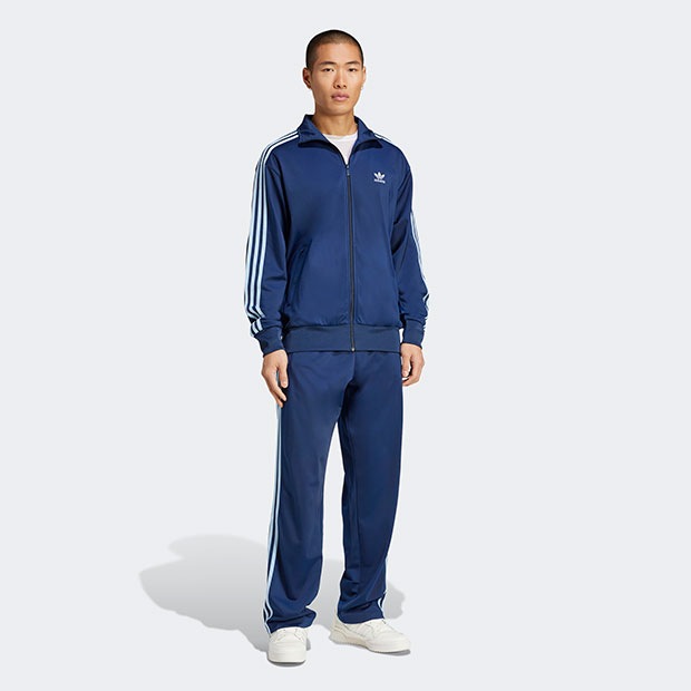 アディダスオリジナルス　トラックパンツ adidas（アディダス）の「クロップド トラックパンツ [AC 7/8