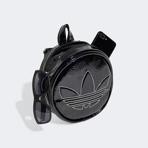 ADIDAS★アディダス アディカラーラウンドバックパック アディカラープレミアム ラウンド バックパック ブラック