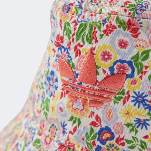 【新品未使用】 GUCCI バケットハット キャンバス リバティロンドン　花柄 グッチ 小物GGキャンバス フェドラハット | GUCCI® JP