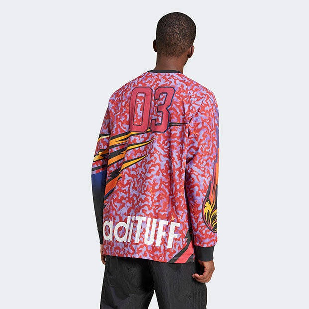 アディレニウム ADILENIUM シーズン 3 長袖グラフィックTシャツ