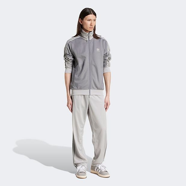adidas オーバーサイズ ファイヤーバード トラックパンツ シルバー adidas☆オーバーサイズ ファイヤーバード☆トラックパンツ