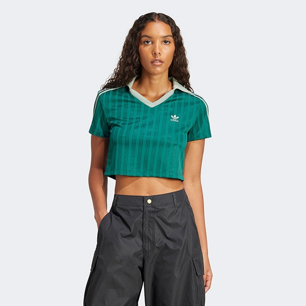 ● adidas ● ジャカード Vネック クロップ ポロシャツ レディース アディカラー フットボール ジャカード Vネック