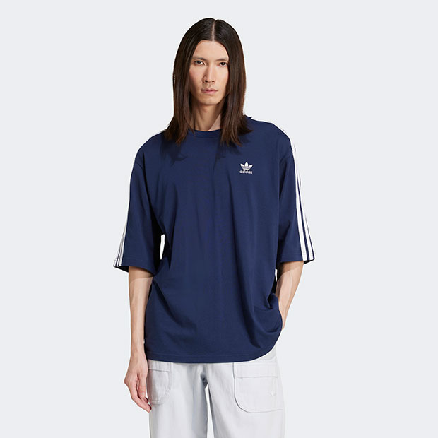 アーセナル × マハリシ 半袖Tシャツ Mサイズ アーセナル × マハリシ 半袖Tシャツ Mサイズ ARSENAL