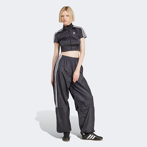 [ADIDAS] トラックトップ 半袖 アディカラー ブラック アディカラー 半袖トラックトップ / ジャージ / アディダス