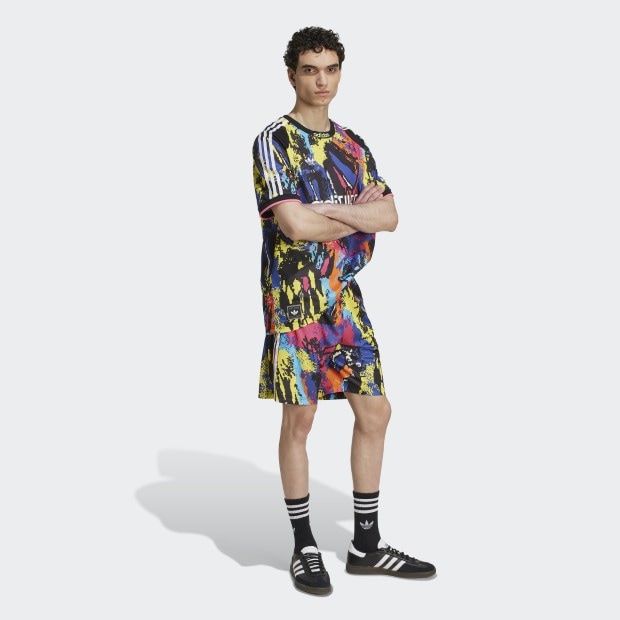 【関税・送料込み】adidas AOPショート 9インチインシーム アーカイブ AOP ショート 9インチインシーム マルチカラー